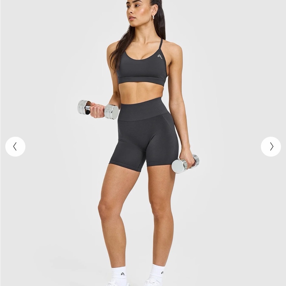 EFFORTLESSLIFT™ SEAMLESS SHORTS WITH WHITE LOGO